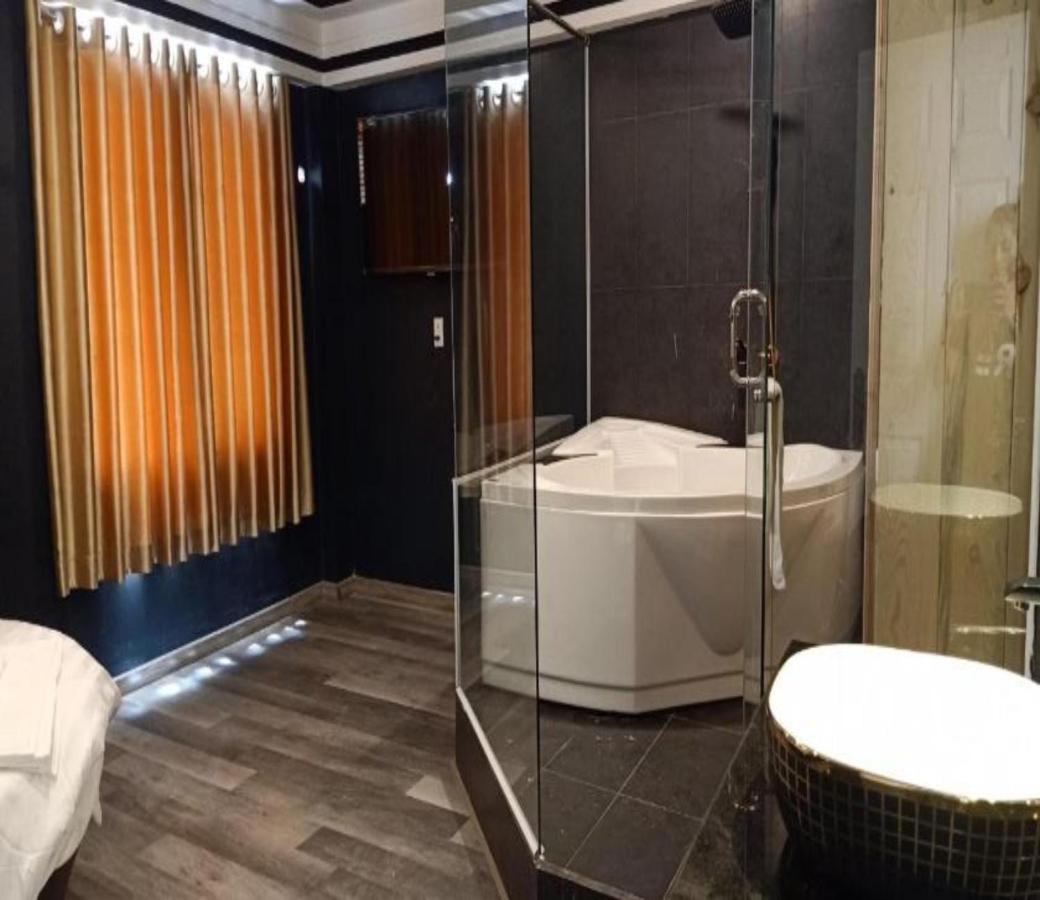 Hotel Oyo 705 Lucy House 2*